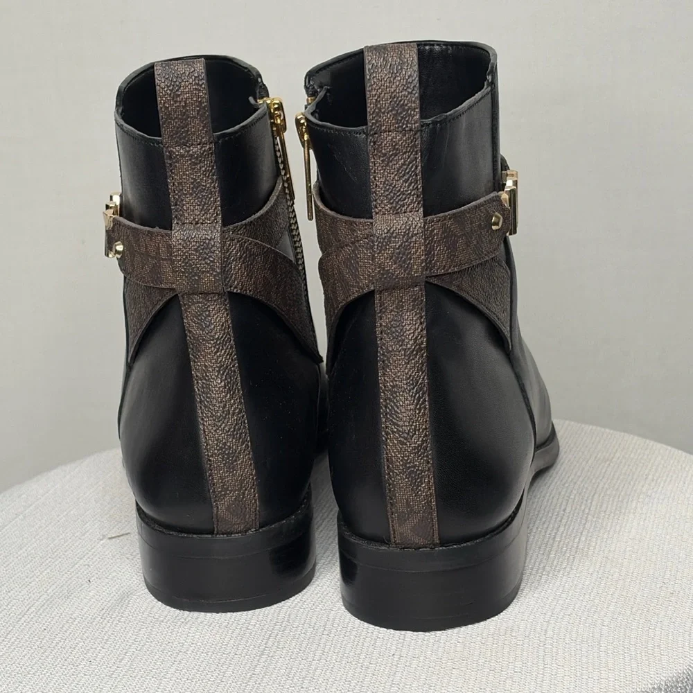Michael Kors Black Leather Ankle Boots women’s Size 8 MK Logo Strap(B82)✨